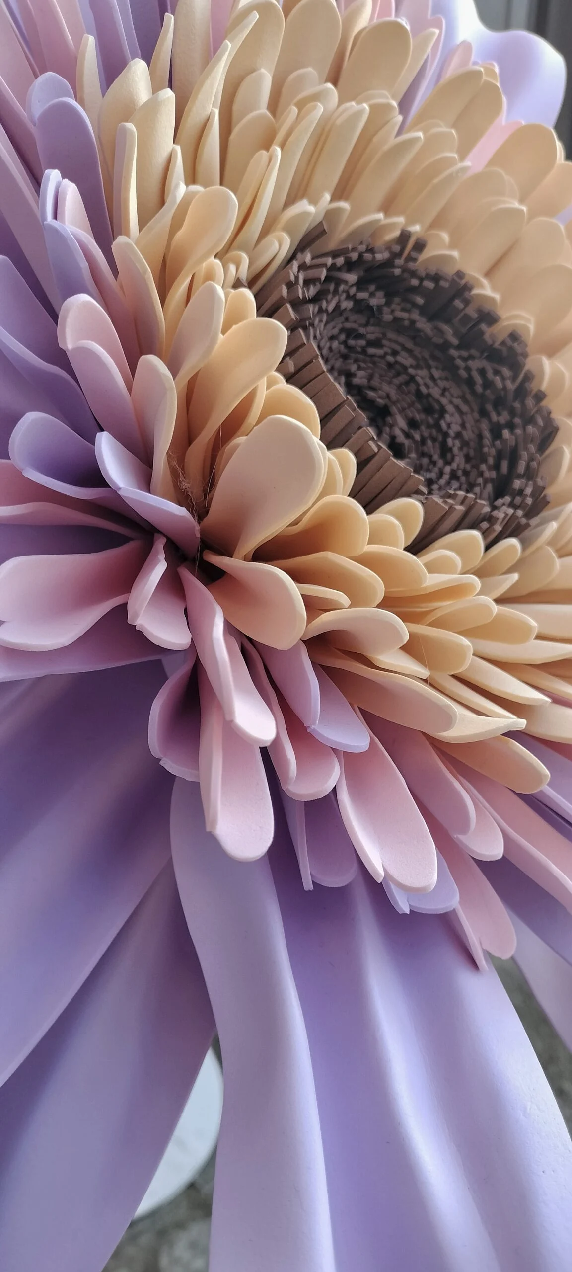 dettaglio gerbera gigante in gomma