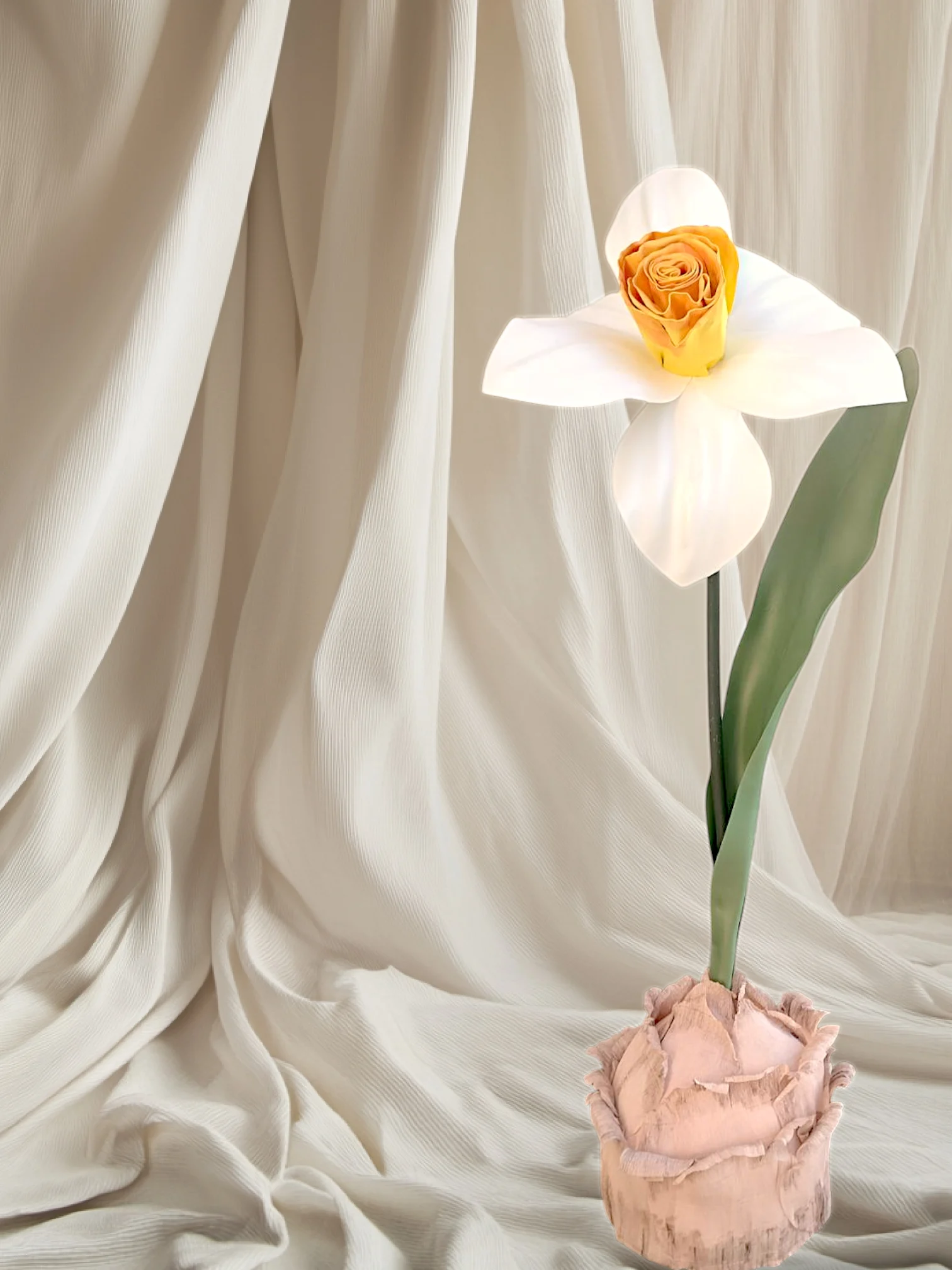 Narciso gigante in gomma- Prodotto per allestimenti e vetrine - immagine 5